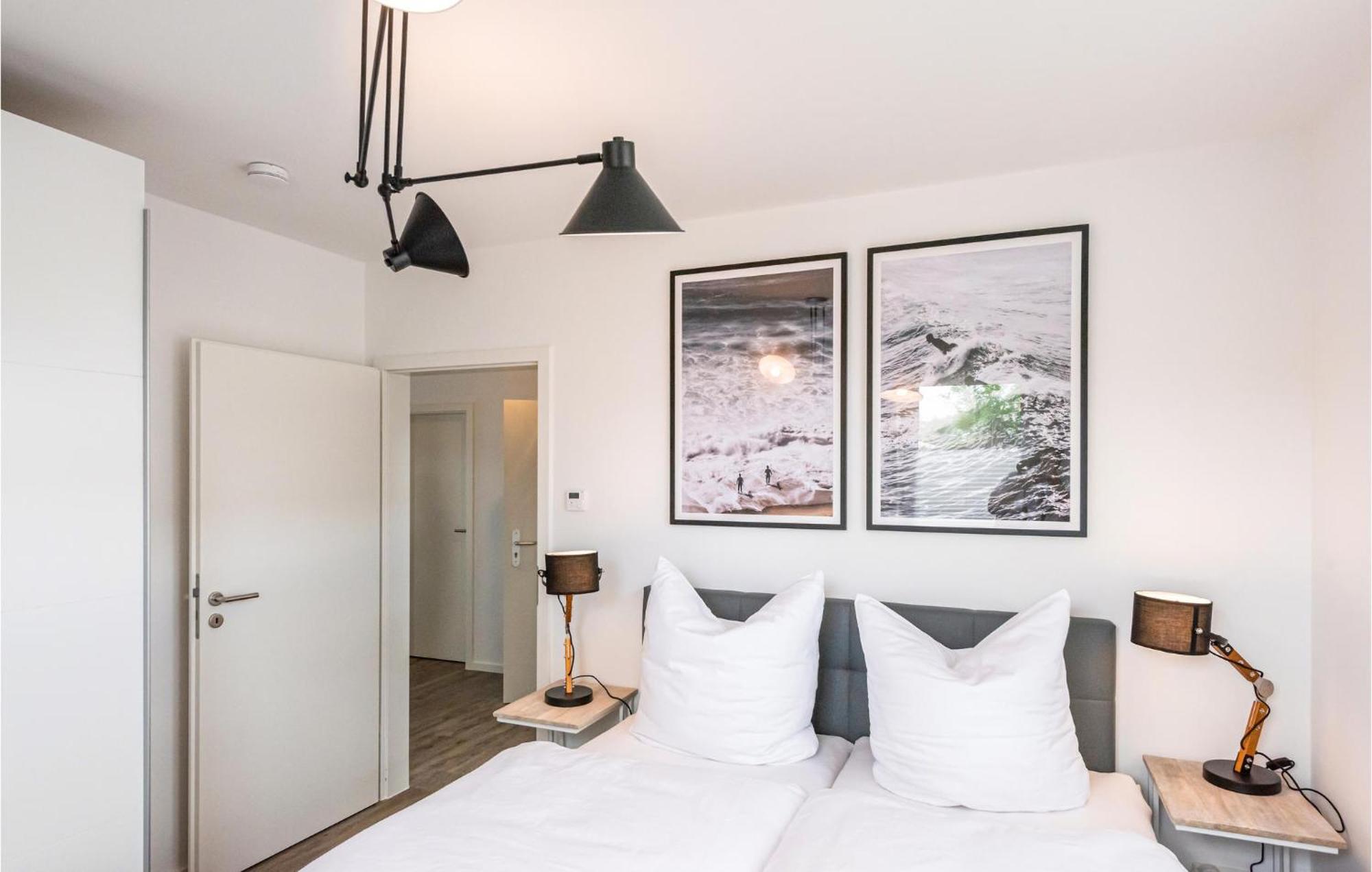 Nice Apartment In Rechlin With House Sea View Bagian luar foto